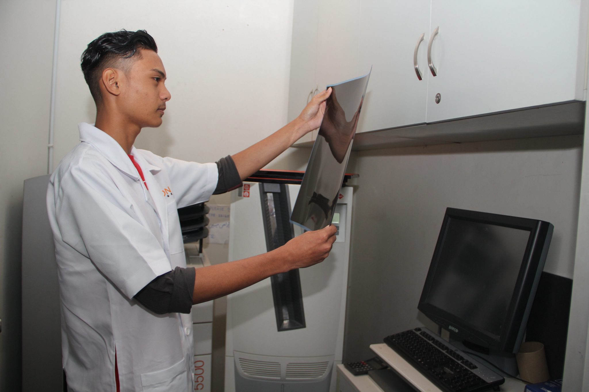 Unlocking the Mysteries: The Art of X-Rays - Vision University College