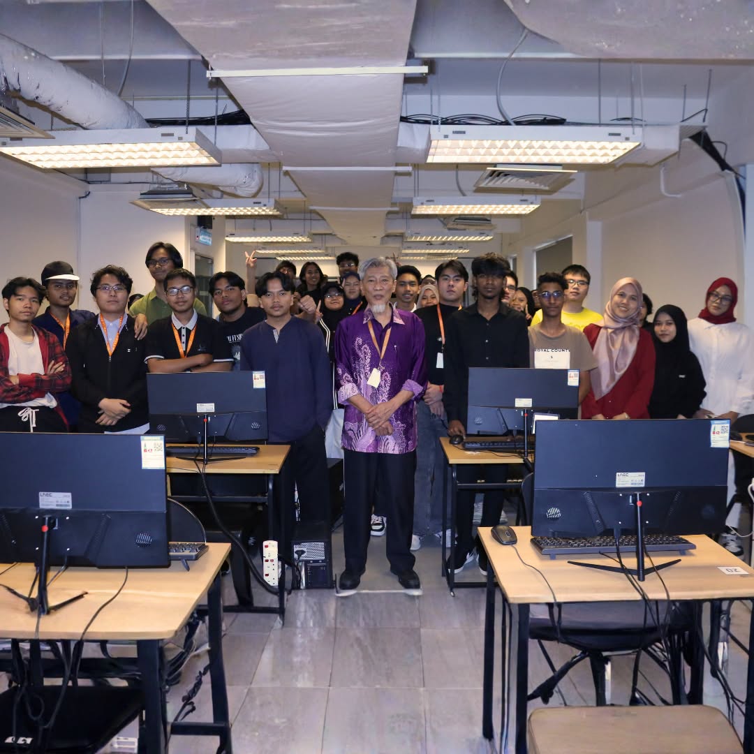 You are currently viewing AI Workshop Helps Vision Students Use ChatGPT, Gemini and Perplexity Responsibly