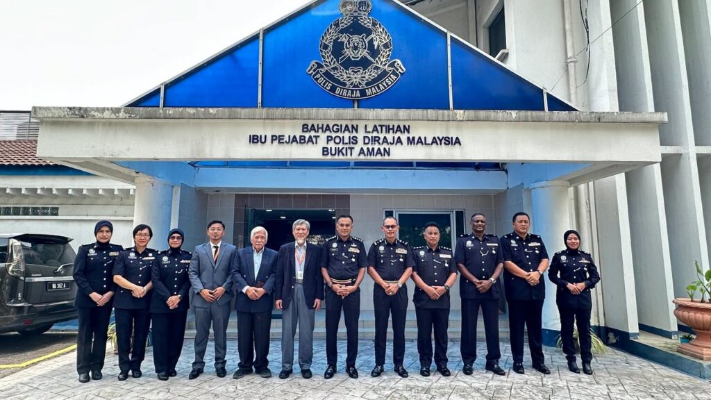 Vision University College Strengthens Law Enforcement Education Engagement Through PDRM Visit